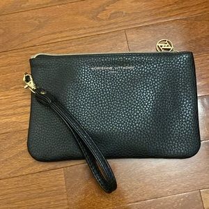 Adrienne vittadini wristlet